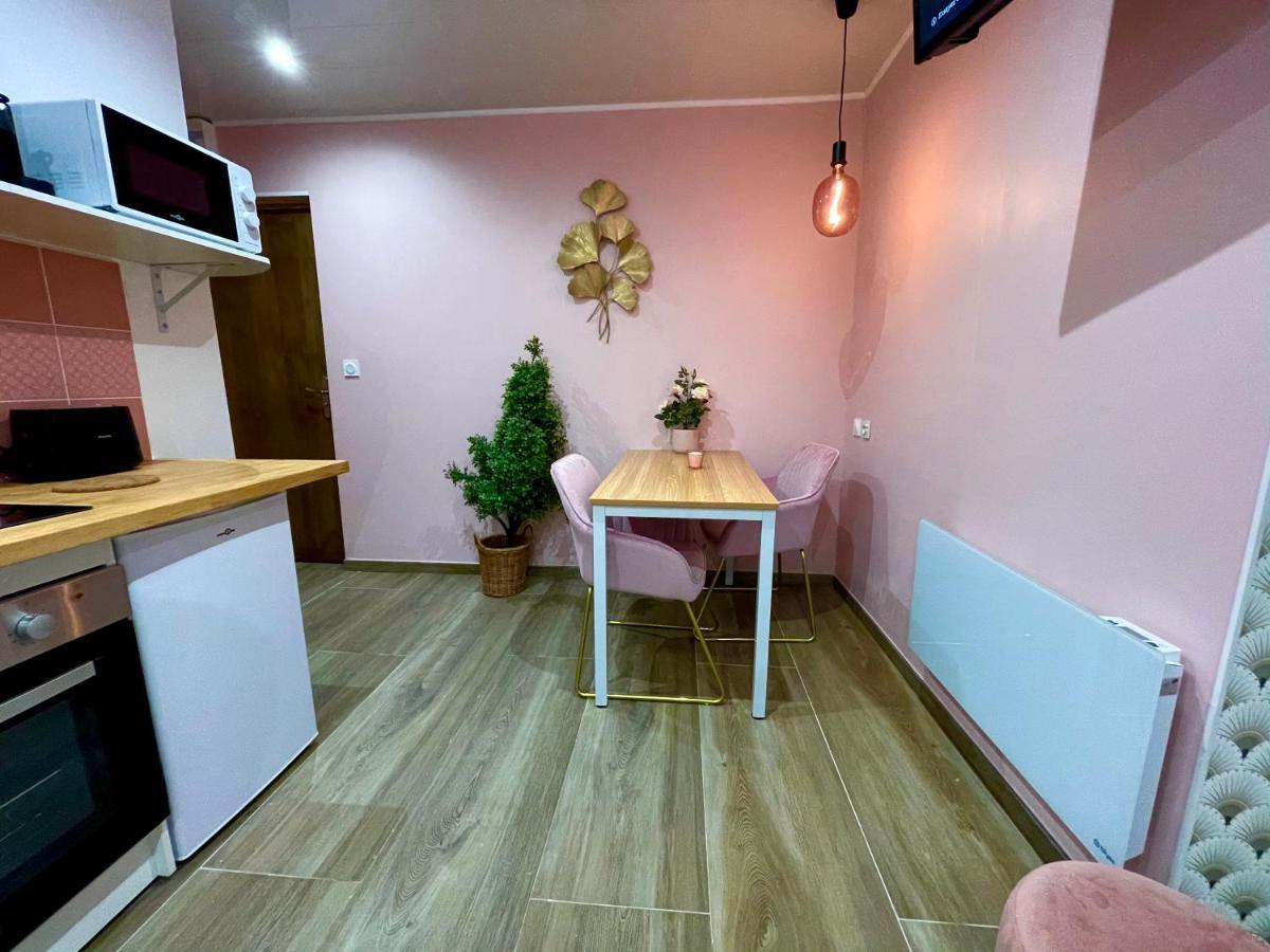 Capstay Color Valenciennes & Netflix Trith-Saint-Leger Luaran gambar