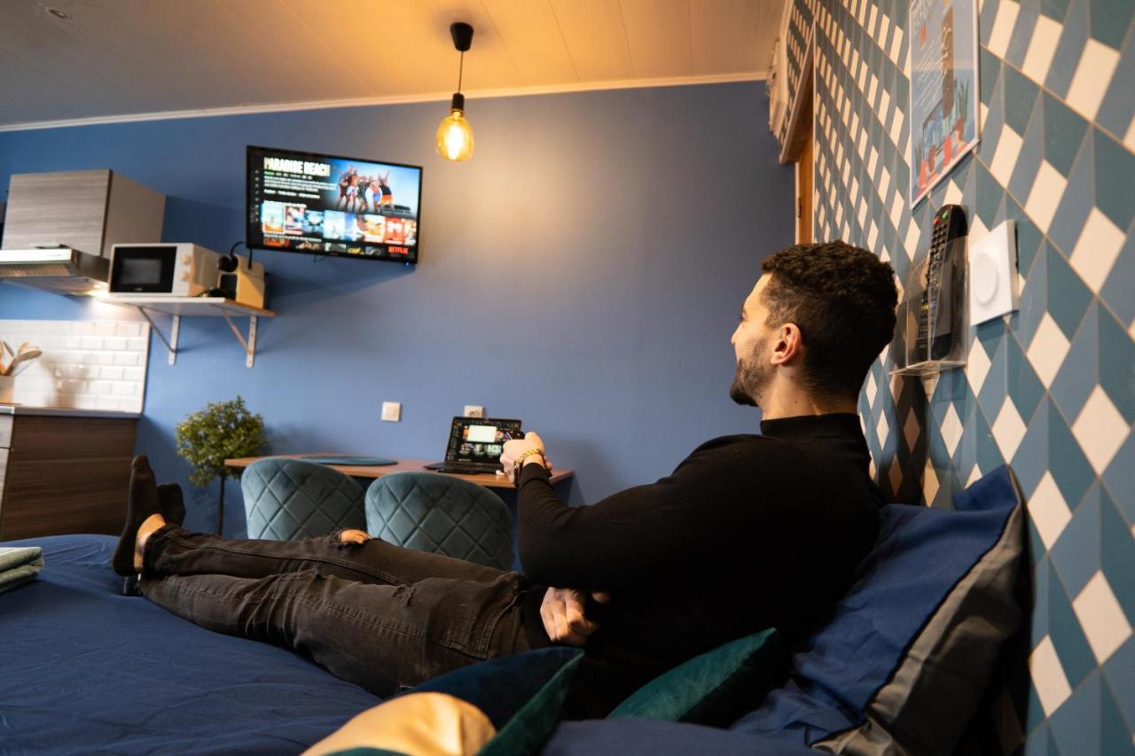 Capstay Color Valenciennes & Netflix Trith-Saint-Leger Luaran gambar