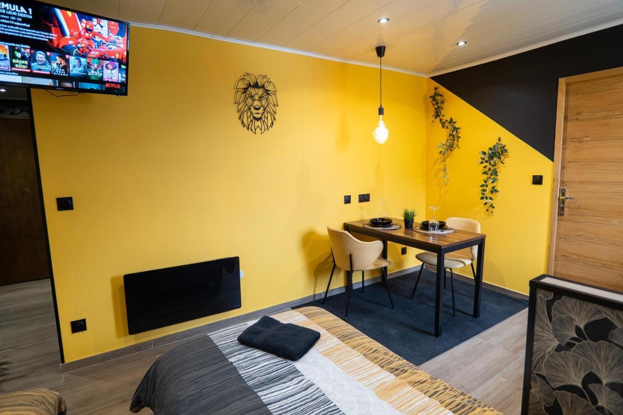 Capstay Color Valenciennes & Netflix Trith-Saint-Leger Luaran gambar