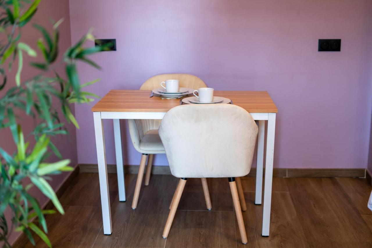 Capstay Color Valenciennes & Netflix Trith-Saint-Leger Luaran gambar